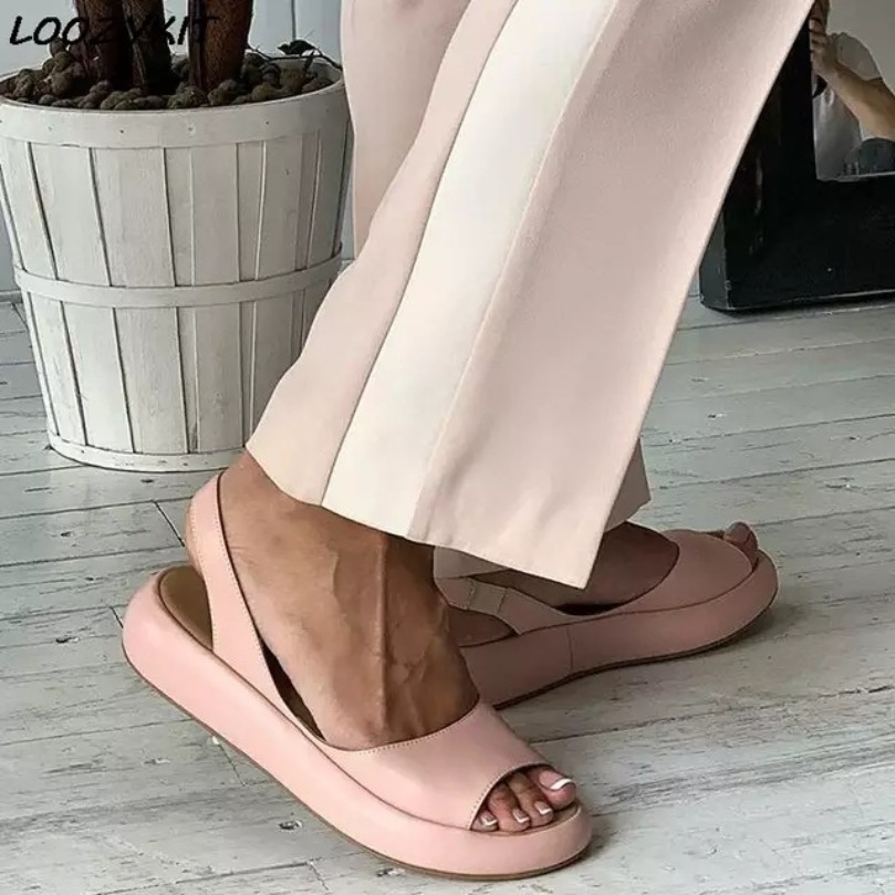 Sneaker Care Set - Flat Sandal Slipper Woman Cloud Flip