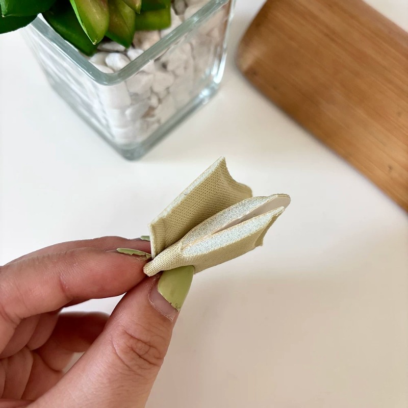 Self-stick Sponge Heel Grips S - огляд і ціна Sneakers Care